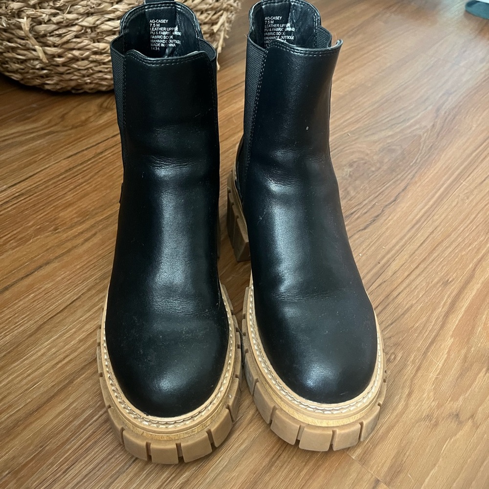 Aqua Booties